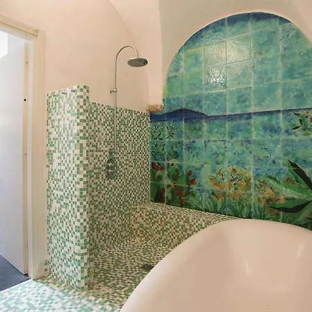 Gallinara * בורג'ו ורצי