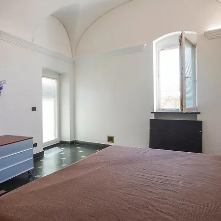 Gallinara בורג'ו ורצי